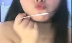 超可爱的女神级校花美.女[星luck]爱死她了，笑容脸蛋都是第官网一，那谄媚的黑色指甲拿着AV棒淫弄自己的 *** 硬了我靠！