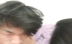 真实感很强的纯情少女让小哥镜头前玩弄直播赚外快，全程露脸 *** 大鸡.巴，让小哥玩逼好多 *** ，多 *** 爆.草她
