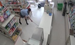 HUNTA-627-無防備パンチラ！はわざと？2ボクのバイト先のコンビニの女子○