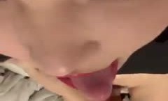 失业潮，空姐逼不得已营业，自[zi]慰加淫语，跟她一起 *** 吧…