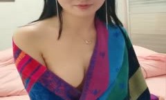 颜值不错气质美少.妇自[zi]慰秀 透视装床上跳蛋震动逼逼自摸近距离特写 很是诱惑喜欢不要错过