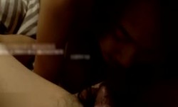漂亮美.女正和人打 *** 讲到一半被男友拉到房间操操