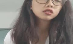 云云小尤物全程露脸小骚牌，黑丝齐逼小短裙诱惑，带个眼镜真骚揉内骚 *** 撅着 *** 自[zi]慰 *** 给 *** 看精jing彩 *** 