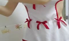 操操无毛苗条身shen材妹mei子自[zi]慰秀情趣女仆装白丝跳蛋塞摩擦沙发上道具JJ抽[chou]插很是诱惑喜欢不要错过