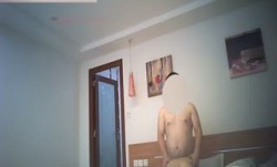 91大神番薯哥疫情严重会所不营业了叫了个长得像柳岩的外卖 *** 妹mei回家里草1080P高清版