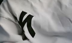 91新片！【坏丫头】鸭舌帽少.妇户外直播搭讪小哥车上啪pa啪，粉逼开裆裤后座口口骑乘前座还有个观战
