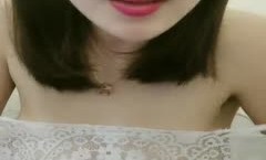 ❤巨.乳阿姨❤：你这样着人家越 *** 越大，我流了好多好多的 *** 啦好痒好痒儿子儿子你好会舔tian，妈妈现在逼好痒妈妈想要 *** ！