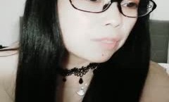 黑丝少.妇露脸跟大哥激ji情啪pa啪， *** 大鸡.巴舔tian弄着蛋蛋真 *** ，无套让大哥爆.草主动上位抽[chou]插，最后全射在嘴里