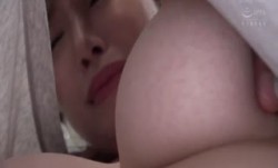 SHN-029 痴●師に服の中で乳首をイジられ敏感すぎて抵抗できない