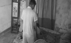 《监控破解✅真实泄密》城中村几个有点姿色的姐妹mei租平房改专用炮.房提供快餐服务车轮战嫖(piao)客有老有少因长得漂亮所以生意红火(11)