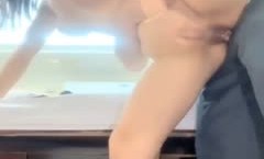 真实直播-魔鬼身shen材高挑性.感的美.女按照粉丝要求去按an摩会所勾引男 *** 啪pa啪,自己 *** 了还要到前台付178元的按an摩费用,国语!