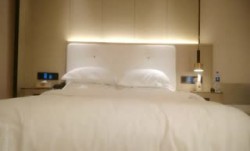 广东排骨哥酒jiu店支付1600元爆插176CM御姐范性.感大美.女,沙发上玩的 *** 泛滥又在床上狠狠后插, *** 不断.国语!